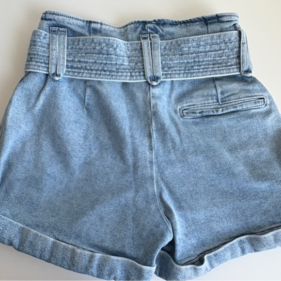 Sézane Rome Shorts - Picture 5 of 10